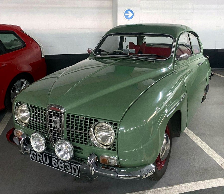 Classic green Saab on display at the Durham meet.