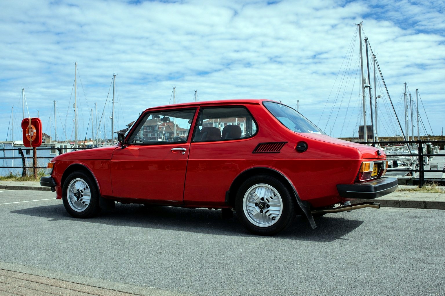 Saab 99 Turbo side profile at Hartlepool Marina